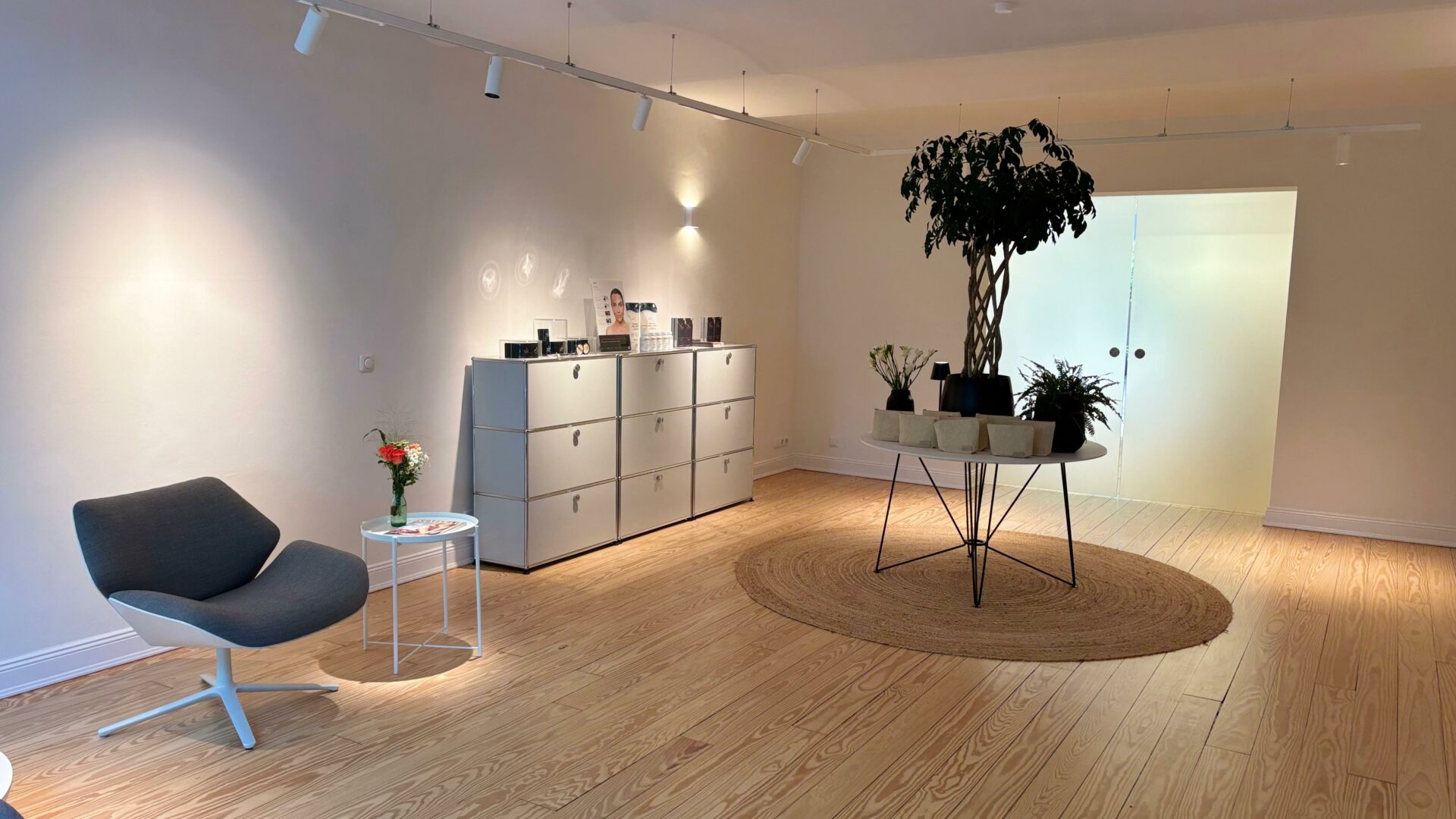 Modernes Design trifft therapeutische Tiefe: Studio Health – die Privatpraxis von Julia Brand im Herzen von Harvestehude. ©Studio Health